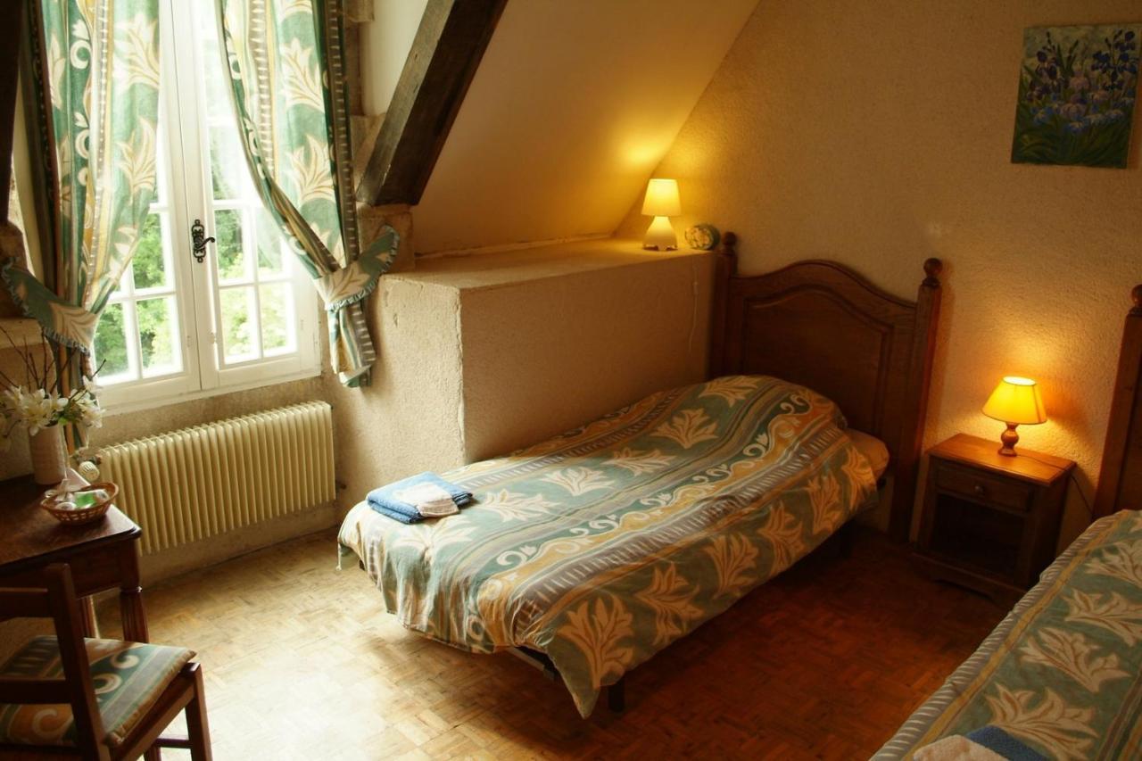 Chateau De Montrame Soisy-Bouy Room photo