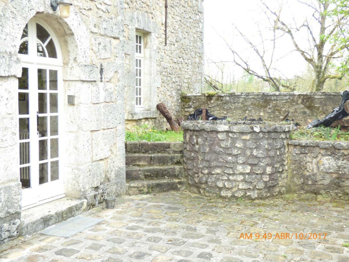 Chateau De Montrame Soisy-Bouy Exterior photo