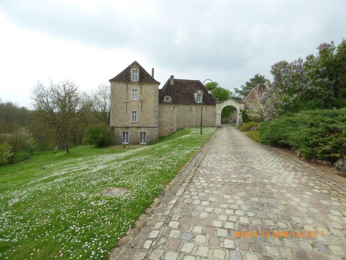 Chateau De Montrame Soisy-Bouy Exterior photo