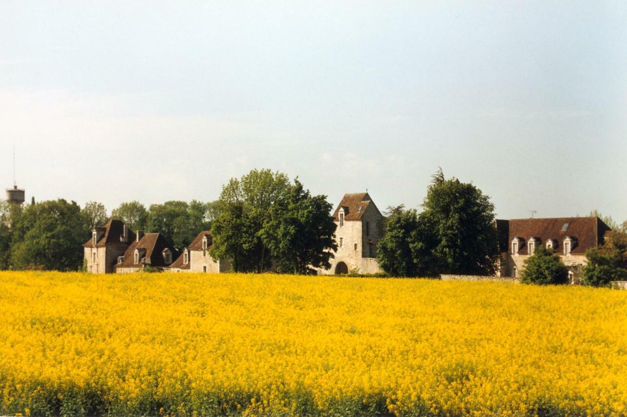 Chateau De Montrame Soisy-Bouy Exterior photo